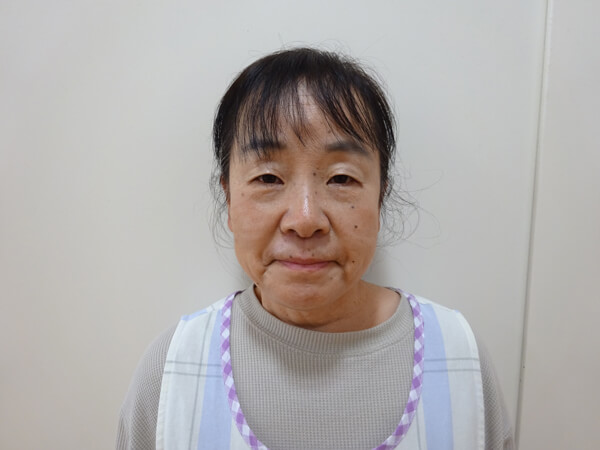 布川　薫